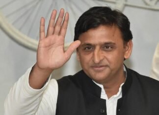 যোগীর উপর অখিলেশ যাদবের পাল্টা আক্রমণ !