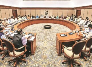 দুটি বড় সরকারি কোম্পানির সম্পদ বিক্রি করতে, সরকার আরও একজন রতন টাটার জন্য অপেক্ষা করছে govt