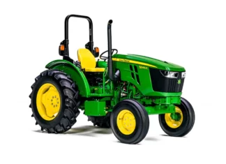 ট্রাক্টরের ওপর বসে বিয়ে করতে এলো বর কনে !! ট্রাক্টর