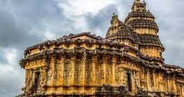 মন্দিরে দোকান বসাতে মুসলিম ব্যবসায়ীদের বাধা; প্রতিবেদন চেয়েছেন স্বরাষ্ট্রমন্ত্রী