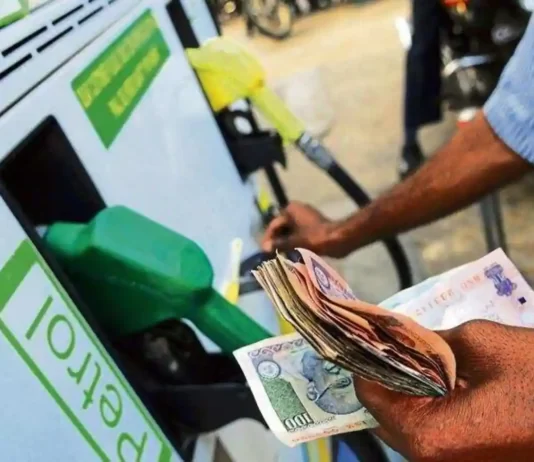 ইউক্রেনের প্রভাব ভারতে পৌঁছতে চলেছে, আগামী সপ্তাহ থেকে বাড়বে পেট্রোল-ডিজেলের দাম! petrol