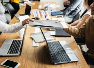 চাকরি ঘন ঘন পরিবর্তন করেন? তাহলে এই লেখাটি আপনার জন্য