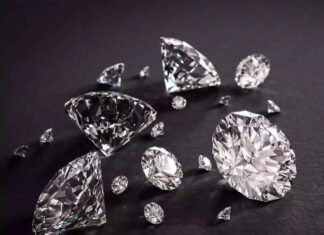 বাবাকে খুন করতে হীরের আংটি বকশিস দিল মেয়ে