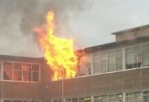 গার্লফ্রেন্ড ফেল করায় বয়ফ্রেন্ড সারা স্কুলে আগুন লাগিয়ে দেয়! তারপর?