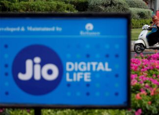 Jio – দামি ল্যাপটপ বা ডেস্কটপ কেনার ঝামেলা শেষ, গ্রাহকদের ভার্চুয়াল PC উপহার দিল Jio! আপনি পেয়েছেন কি?